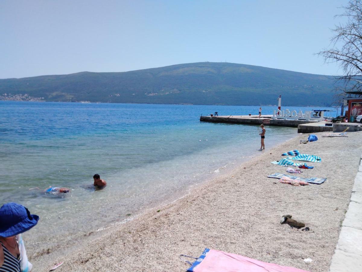 Apartman Gust Herceg Novi Exteriör bild